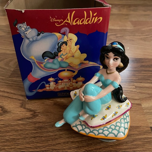 Disney Other - Vintage Jasmine music box